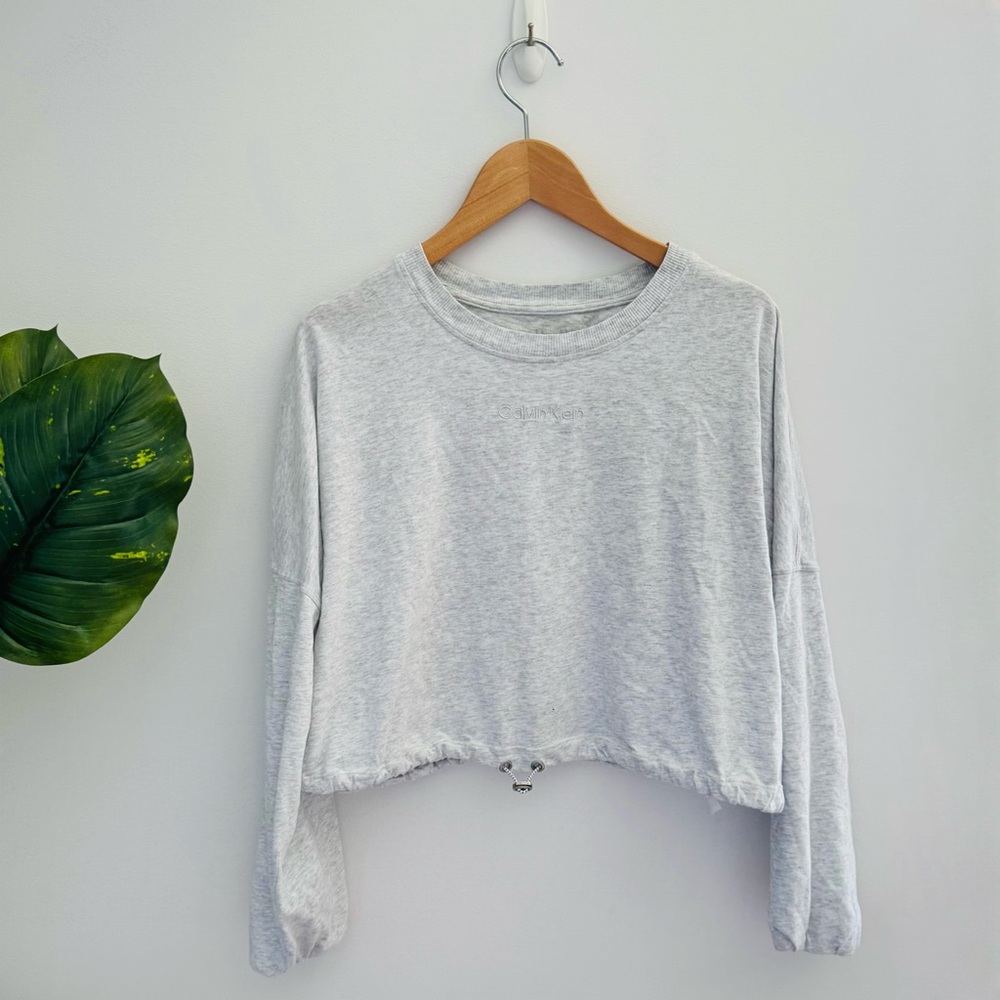 CALVIN KLEIN | Heather Grey Cropped Long Sleeve Tee Size Large